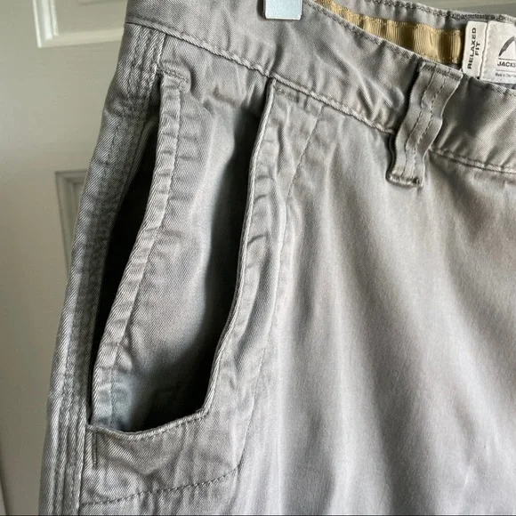 Mountain Khakis Men’s Relaxed Fit Shorts Grey - Picture 2 of 9